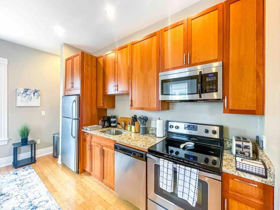 Modern Studio Full Kitchen & Balcony The Hill Tower Grove Exterior foto